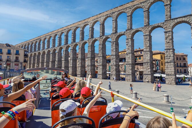 City Sightseeing Segovia Hop-On Hop-Off Bus Tour - Tour Convenience and Accessibility