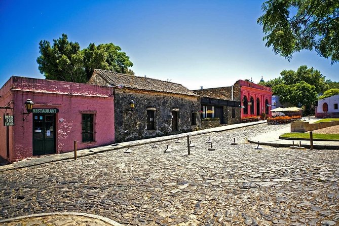 City Tour Colonia Del Sacramento - Uruguay - Exploring the Historic City