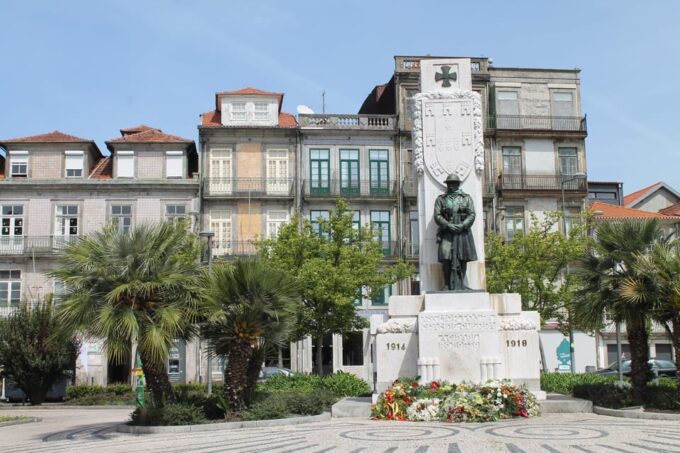 City Tour Discover Porto's Center in German (Maximum 12 Pax) - Cancellation and Payment Policy