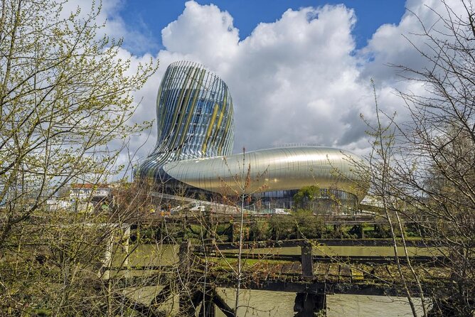 City Tour, French Language Course and Culinary Delights in Bordeaux - Positive Guest Reviews