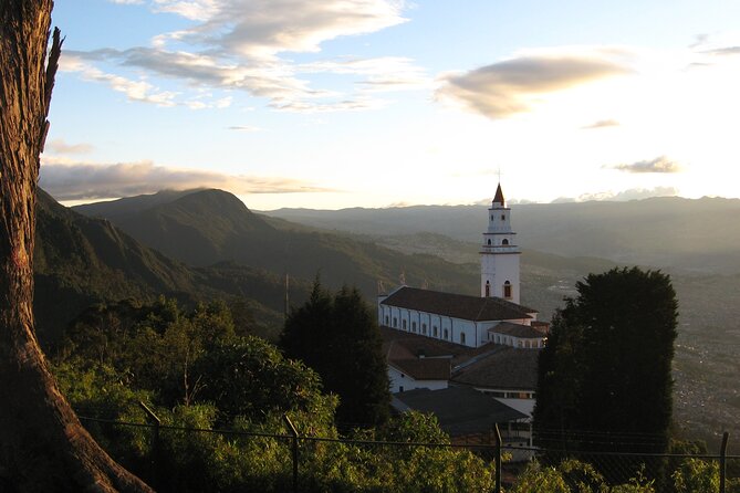 City Tour + Gold Museum + Monserrate - The Allure of Gold Museum