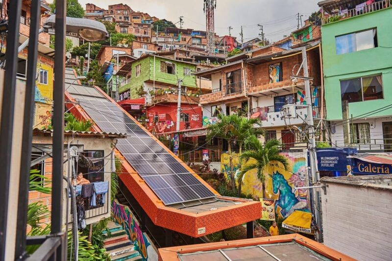 City Tour: Graffiti Tour Comuna 13 + Downtown Medellín - Key Points