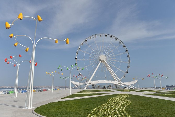 City Tour in Baku - Guided Experience and Commentary