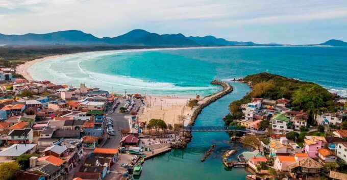 City Tour in Florianópolis - Professional Guide and Transportation