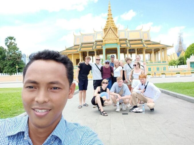 City Tour Including S21 & Killing Fields in Phnom Penh - Key Sites