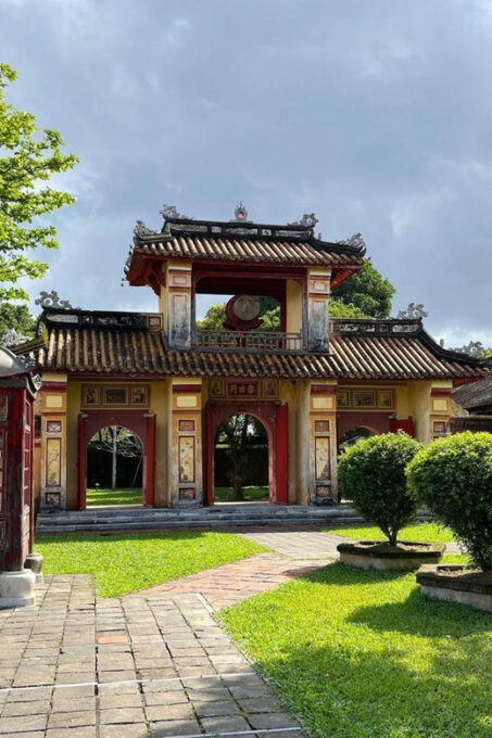 City Tour: Journey to the World Heritage Site - Hue City - Discover the Historic Citadel