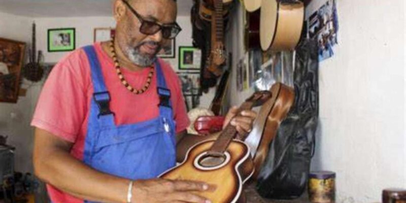 City Tour Mindelo With Music & Cultural Worshop - Booking Information
