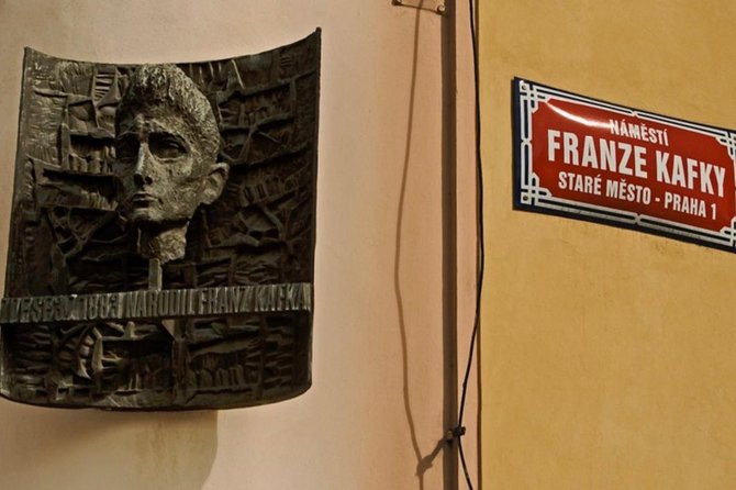 City Tour of Pragues Old Town - Accessibility