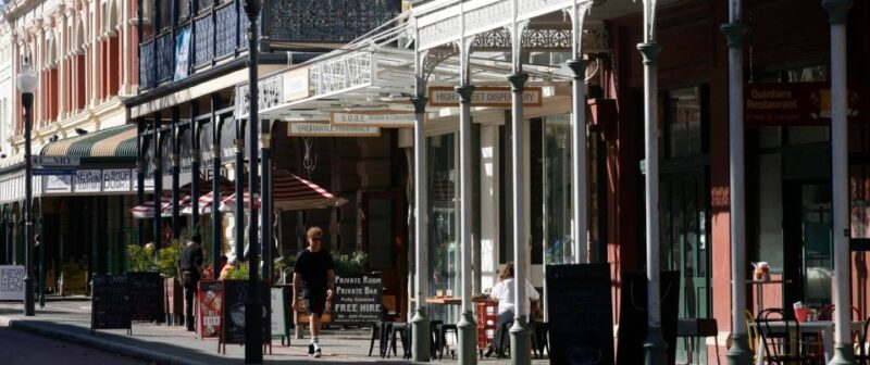 City Tour Perth & Fremantle & Swan River - Swan River Residential Areas