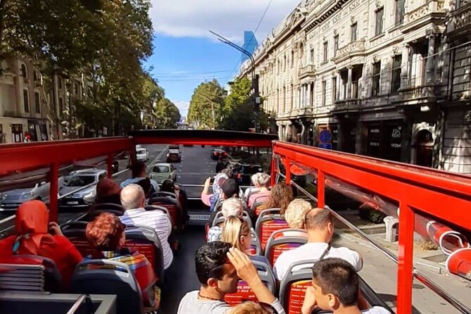 City Tour Tbilisi on Red Bus - Guide and Group Size
