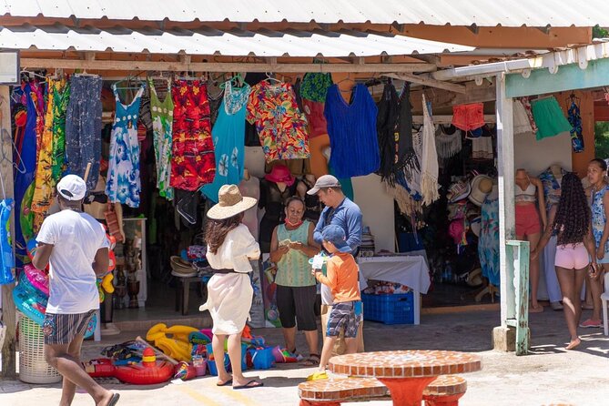 City Tour With Beach and Lunch Included - Guide Experience and Hospitality