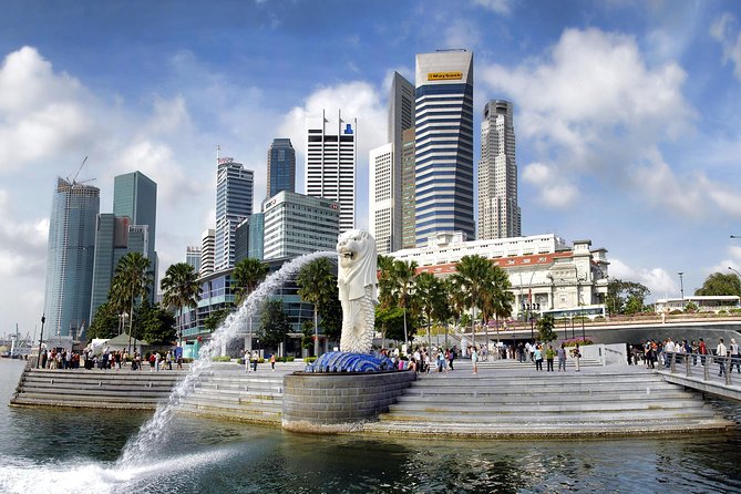 City Tour+Gardens by the Bay(CloudForest&Super Tree)Transfers - Merlion Park