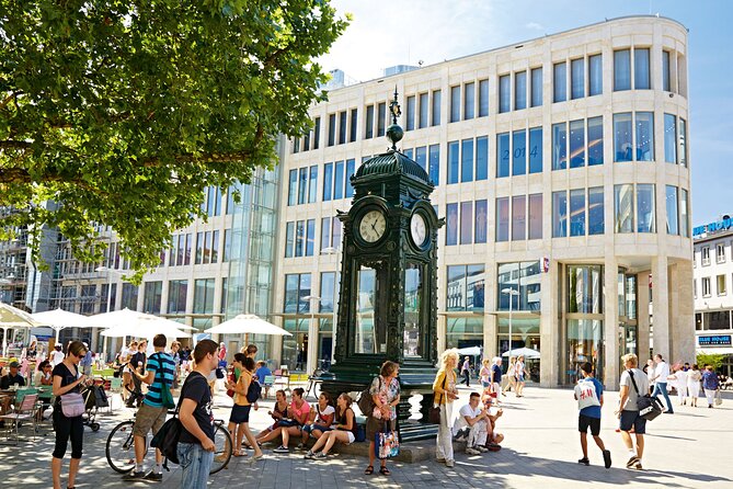 City Walk Through Hanover - Challenges With Language Proficiency