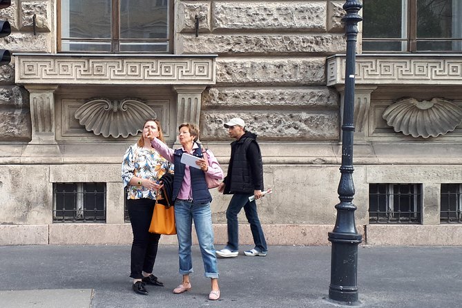 City Walk With Secret Legends and Guided, Private Wine Tasting - Tasting 3-5 Hungarian Wines