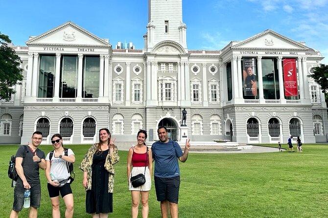 CityWalk With A Local - Engaging With Culture and Traditions