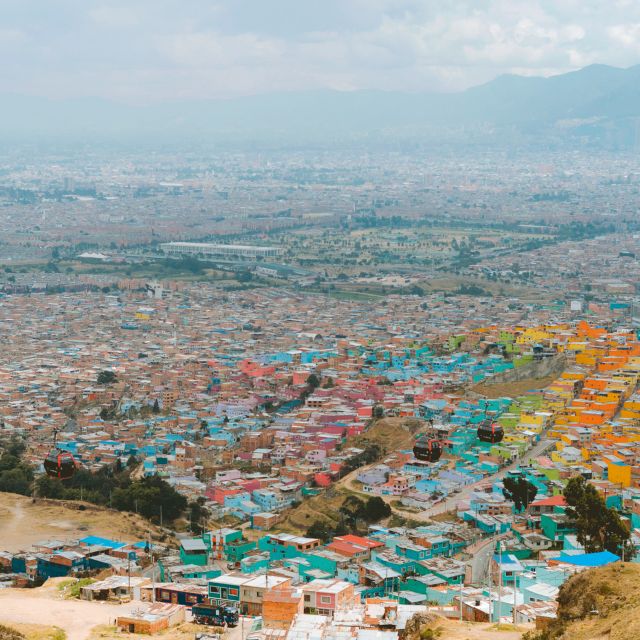 Ciudad Bolívar & Paraíso Transmicable Social Art Tour - Itinerary and Experience
