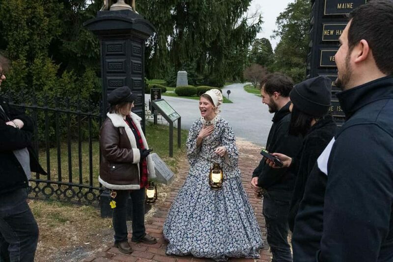 Civil War Ghosts: Echoes of the Fallen Gettysburg Ghost Tour - An Inside Look at the Gettysburg Ghost Tour