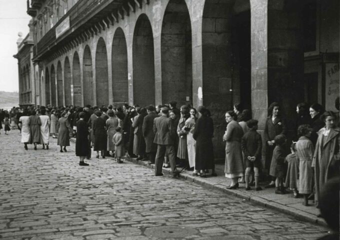 Civil War Tour of Gijón - Accessibility and Cancellation