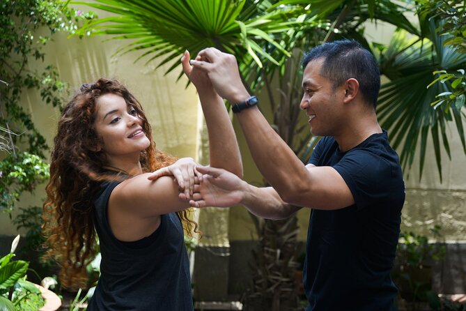 Class to Learn Latin Rhythms Dancing From Scratch in Medellin - Class Schedule and Availability