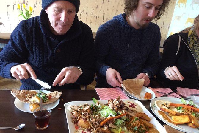 Classic Bites and Culinary Trends Neighborhood Food Tour in Berlin - Reviews and Ratings