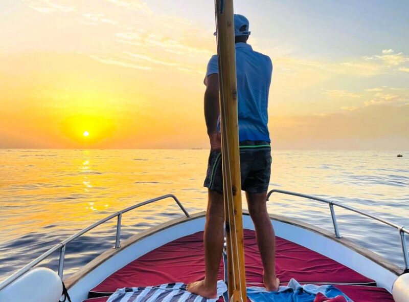 Classic Boat Tour of Capri at Sunset - Participant Restrictions