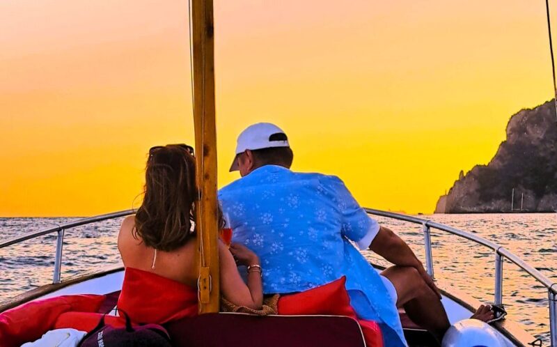 Classic Boat Tour of Capri at Sunset - Sunset Experience