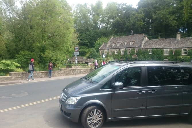 Classic London Tour in a Private Vehicle - Flexibility and Customization