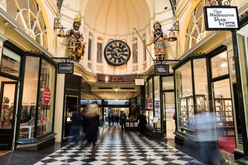 Classic Melbourne Walking Tour - Soaking in the Atmosphere