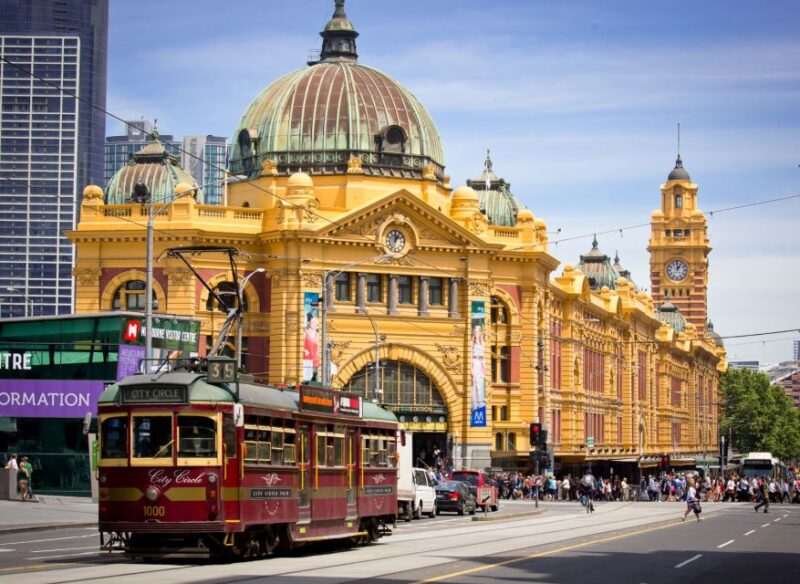 Classic Melbourne Walking Tour - Navigating the Meeting Point