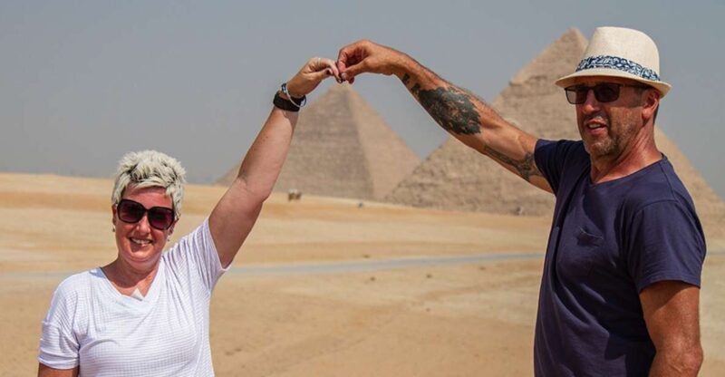 Classic Pyramids Tour From Hurghada by Bus - Experience Highlights