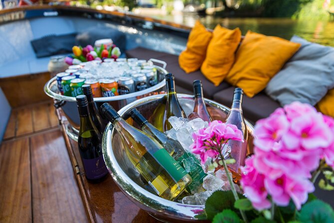 Classic Salonboat Tour in Amsterdam Including Cheese and Wine - Reviews