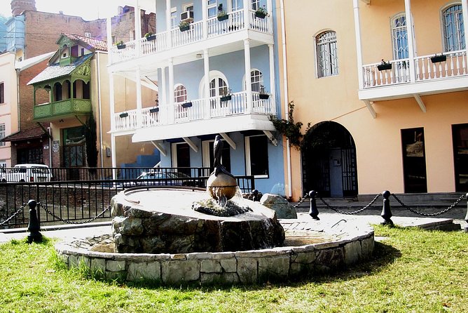 Classic Tbilisi Walking Tour - Tour Duration and Start Time
