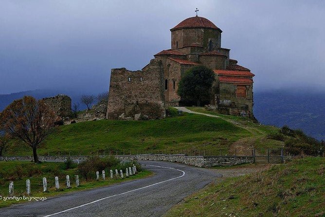 Classic Tour to Mtskheta From Tbilisi - Visiting Samtavro Monastery