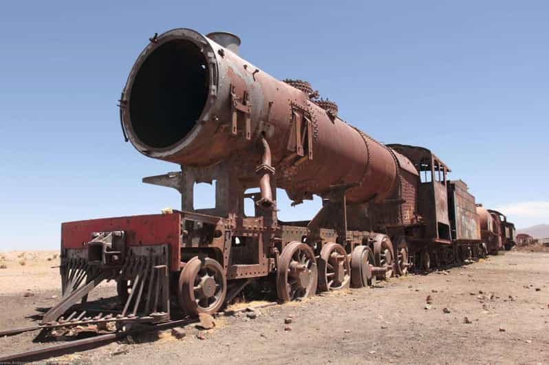 Classic Uyuni Salt Flats - Key Attractions
