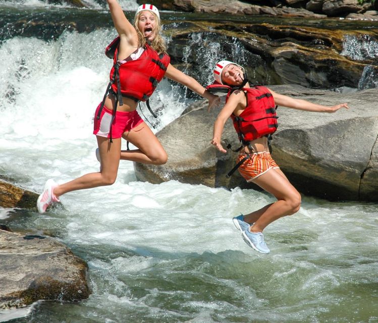 Clayton: Chattooga River Rafting on Class III Rapids - Gear and Attire