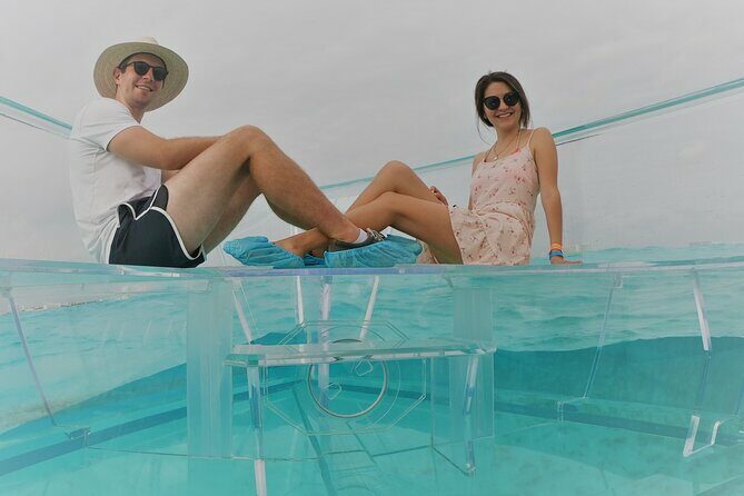 Clear Boat Tour in Cancun 1.5 hours great for pictures - FAQ