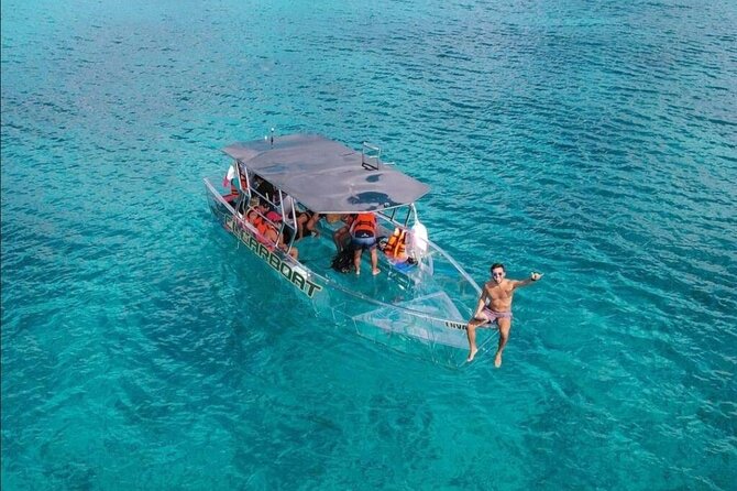 Clear Boat Tour to the Arch and Lovers Beach - Tour Capacity and Rating