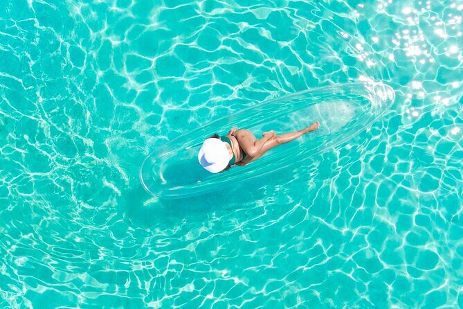 Clear Kayak Photoshoot in Nassau ,Bahamas. - FAQ