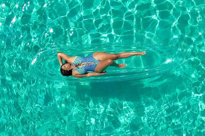 Clear kayak photoshoot Nassau Bahamas. - Introduction: A Water Adventure with a Photographic Twist
