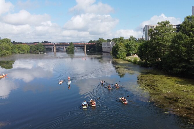 Clear Kayak Tour at Ladybird Town Lake in Austin - Health and Accessibility