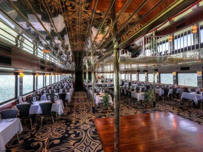 Clearwater Beach: StarLite Majesty Dining Yacht Cruise - An In-Depth Look at the Clearwater Beach Dining Yacht Cruise