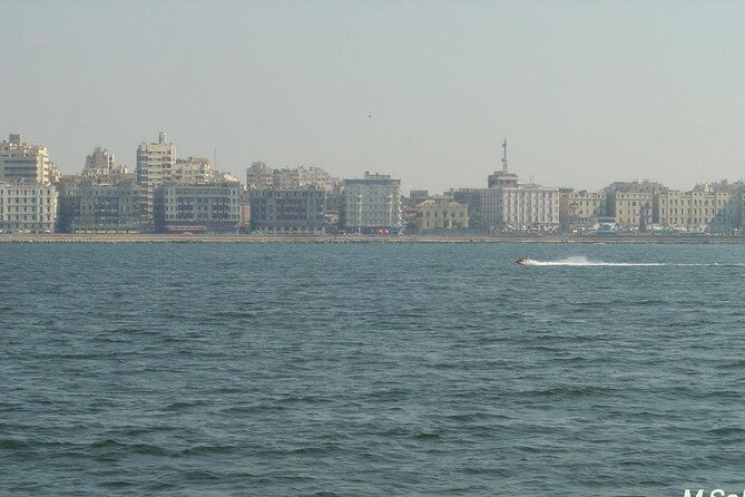 Cleopatra's & Alexander The Great's Alexandria Sites – Day Trip From Cairo - Delving Into the Catacombs