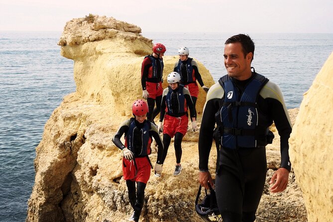 CLIFF JUMPING Tour - Coasteering in Albufeira - Highlights of the Coasteering Adventure