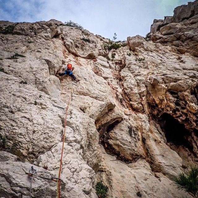 Climbing Discovery Session in the Calanques Near Marseille - Instructor Credentials