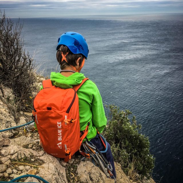 Climbing Discovery Session in the Calanques Near Marseille - Age and Health Restrictions