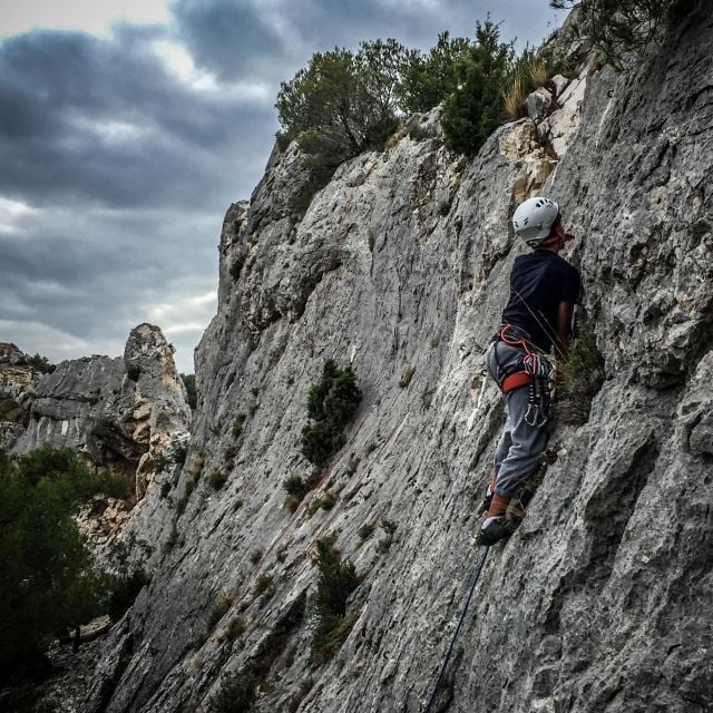 Climbing Discovery Session in the Calanques Near Marseille - Pricing and Inclusions