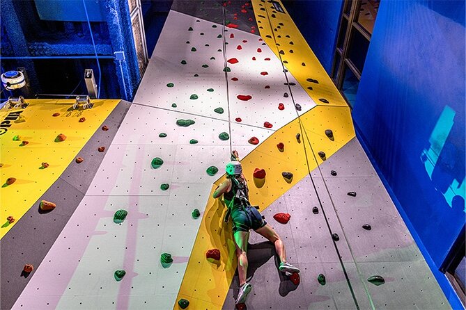 Climbing on Pico Del Toro, the Largest Wall in the Caribbean Toroverde Urban Park - Memorable Climbing Experience