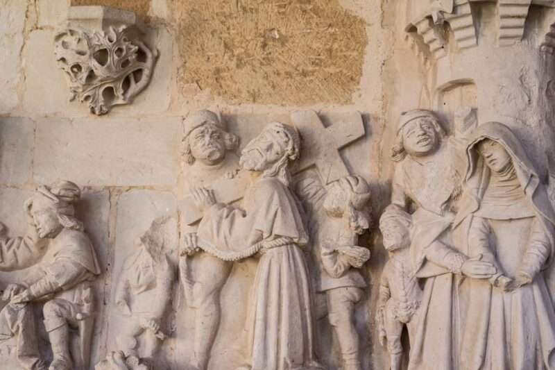 Cloister of Cadouin Abbey Entry Ticket - Visitor Experience