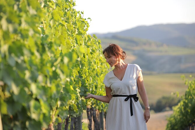 Club Brunello Private Tasting With Lunch in a Castle Winery - Highlights and Customer Reviews