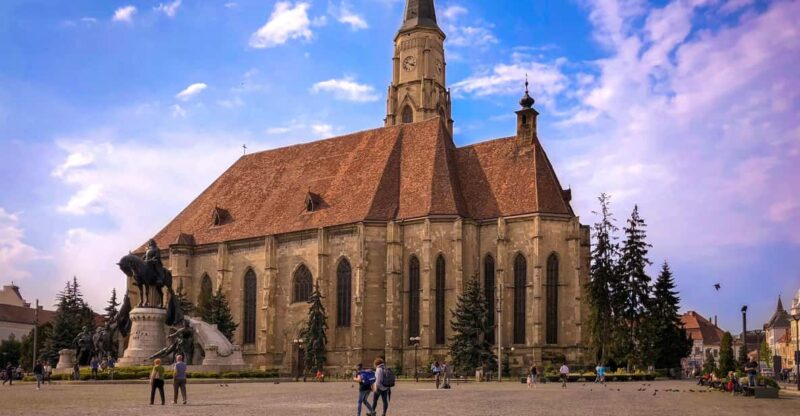 Cluj-Napoca: Heritage and Art Walking Guided Tour - Tour Experience